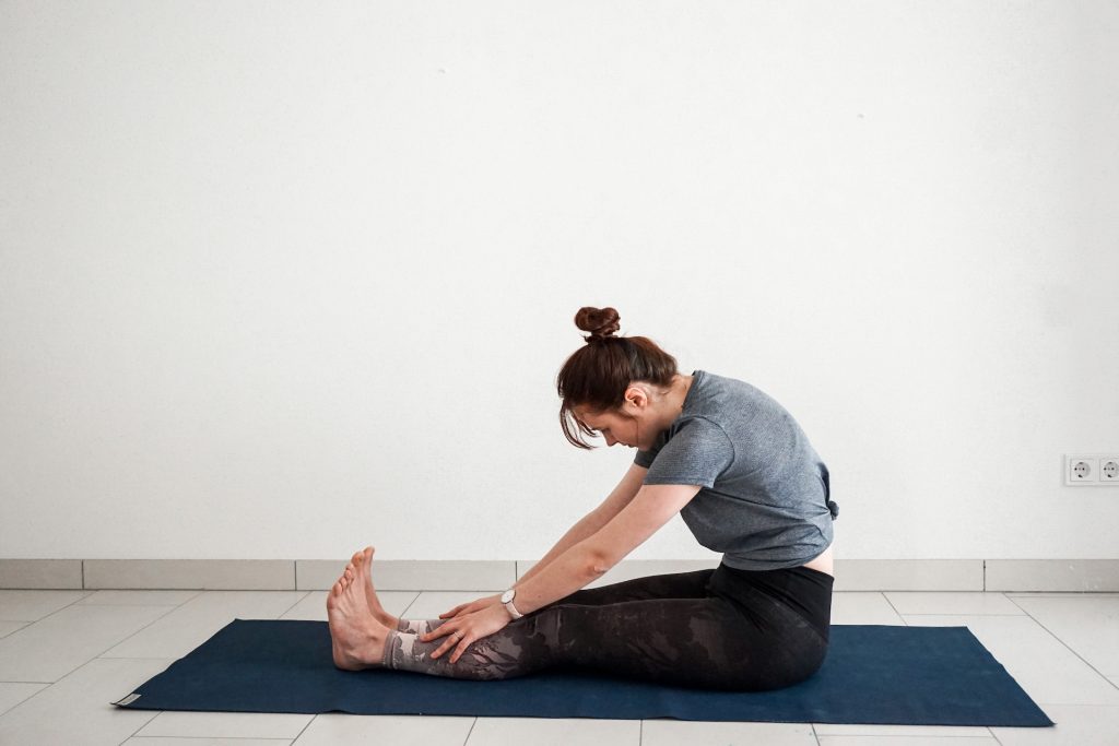 How to use yoga block for beginners in seated forward bend