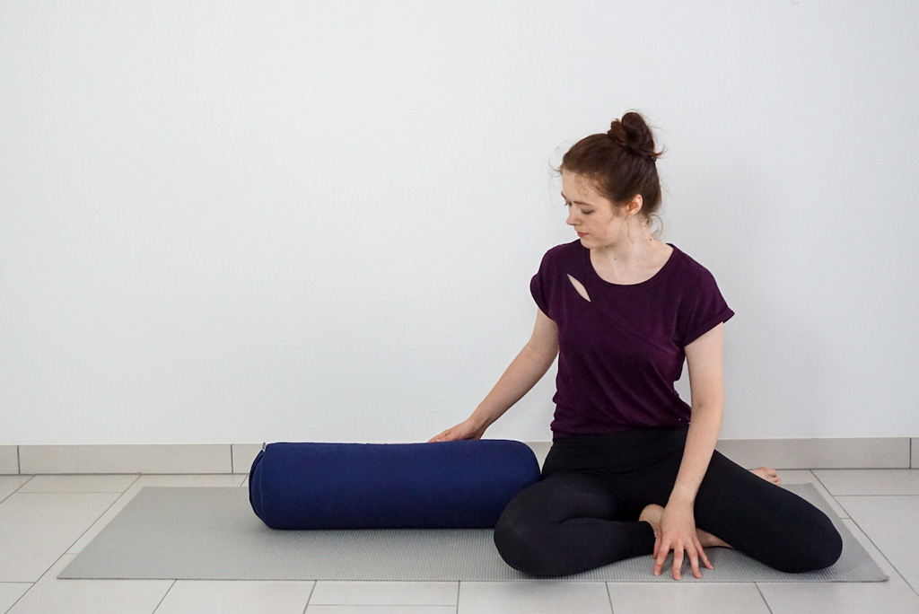 10 Ways To Use A Yoga Bolster – Yoga with Uliana